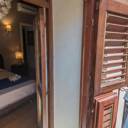 Loredana'S Room - Suite Wit Balcony Ortigia Wifi Guest house *