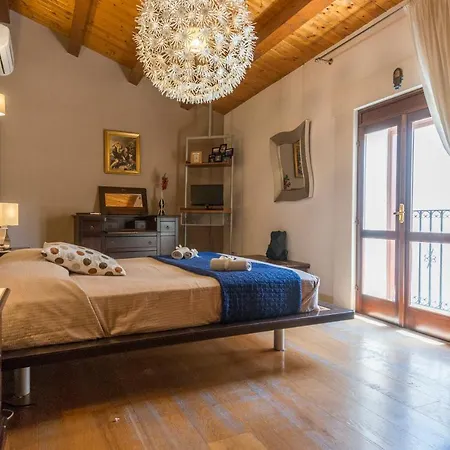 Loredana'S Room - Suite Wit Balcony Ortigia Wifi * Syracuse